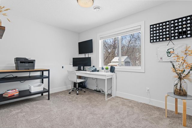 3255 Indiana Avenue N, Robbinsdale, MN 55422