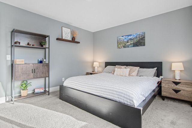 3255 Indiana Avenue N, Robbinsdale, MN 55422