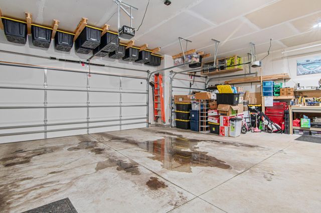 3255 Indiana Avenue N, Robbinsdale, MN 55422