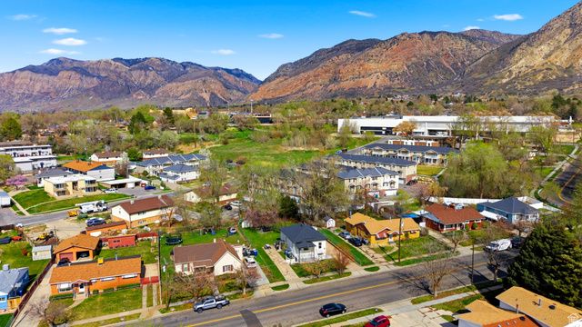 1060 SULLIVAN RD, Ogden, UT 84403