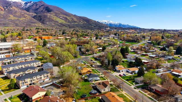 1060 SULLIVAN RD, Ogden, UT 84403