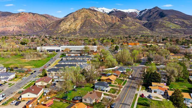 1060 SULLIVAN RD, Ogden, UT 84403