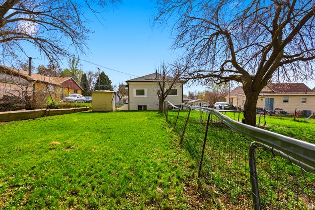 1060 SULLIVAN RD, Ogden, UT 84403