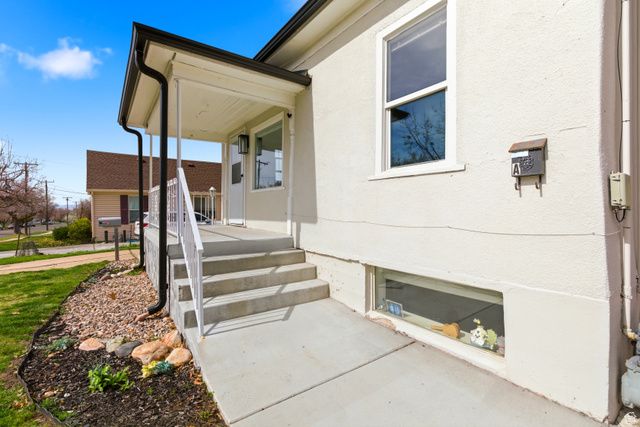 1060 SULLIVAN RD, Ogden, UT 84403