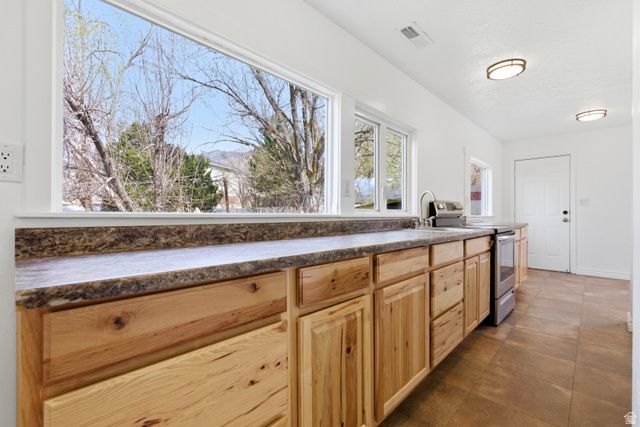 1060 SULLIVAN RD, Ogden, UT 84403