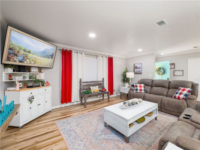 2075 Sylvia Lane, Waycross, GA 31503