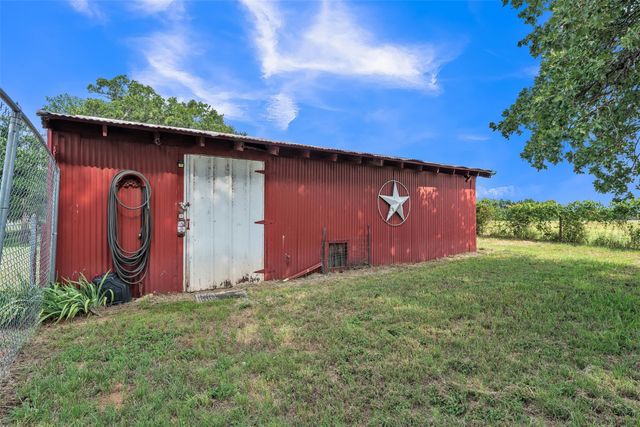 1016 County Road 314, Cleburne, TX 76031
