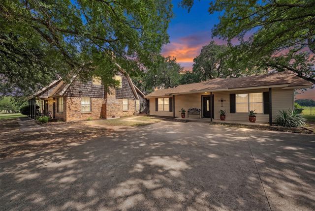 1016 County Road 314, Cleburne, TX 76031