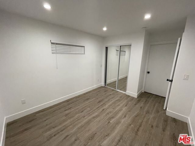 9504 Gothic Avenue, North Hills (los Angeles), CA 91343