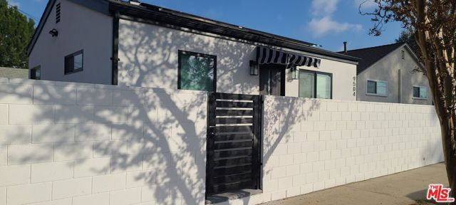 9504 Gothic Avenue, North Hills (los Angeles), CA 91343