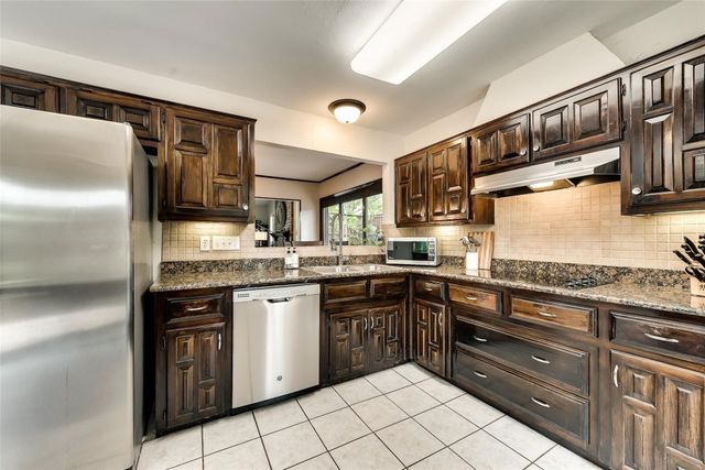 2500 Glenhaven Drive, Plano, TX 75023