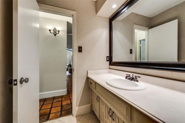 2500 Glenhaven Drive, Plano, TX 75023
