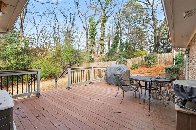2478 Brookhurst Drive, Atlanta, GA 30338