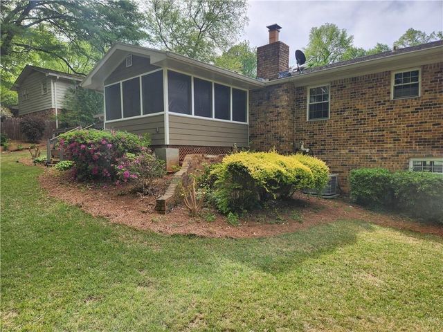 2478 Brookhurst Drive, Atlanta, GA 30338