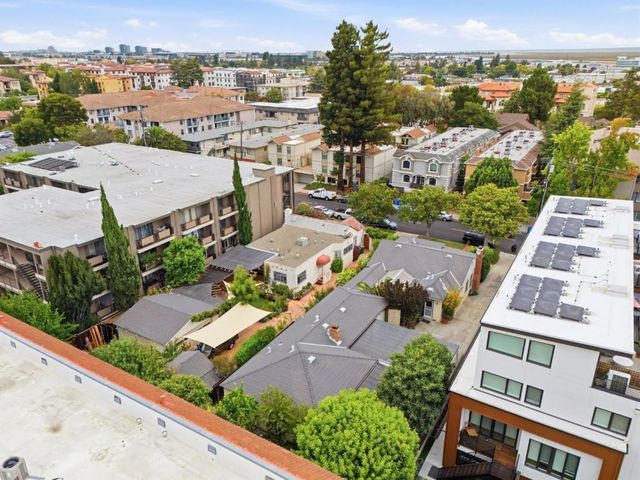 768 Elm Street, San Carlos, CA 94070
