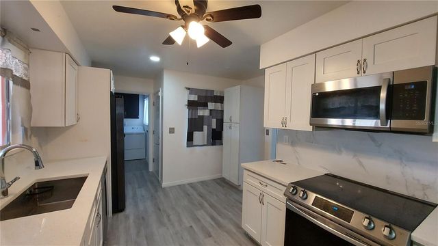 1205 HACIENDA DRIVE, Sun City Center, FL 33573