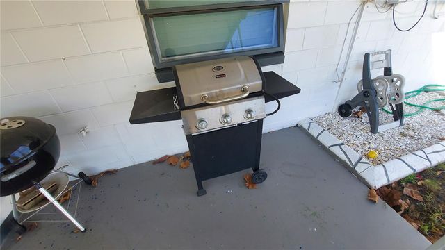 1205 HACIENDA DRIVE, Sun City Center, FL 33573