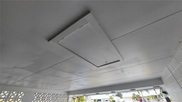 1205 HACIENDA DRIVE, Sun City Center, FL 33573