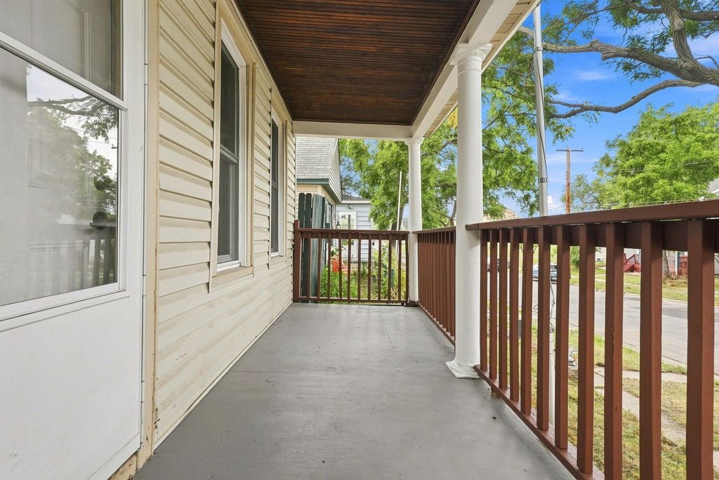 482 Lawson Avenue W, Saint Paul, MN 55117 — photo 3