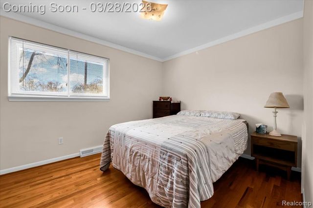 13015 Walter Avenue, Warren, MI 48088