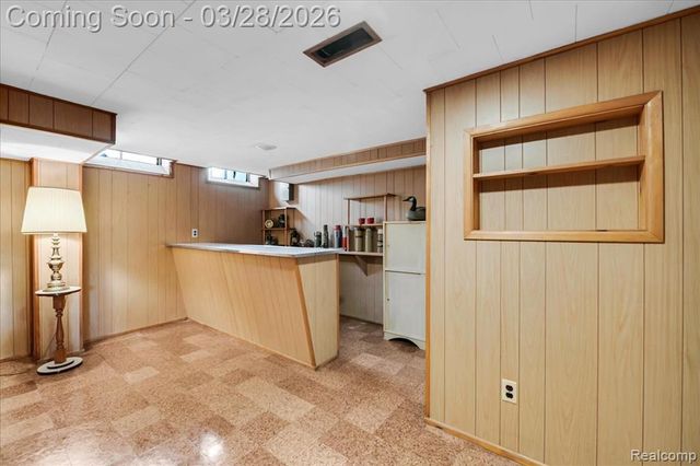 13015 Walter Avenue, Warren, MI 48088