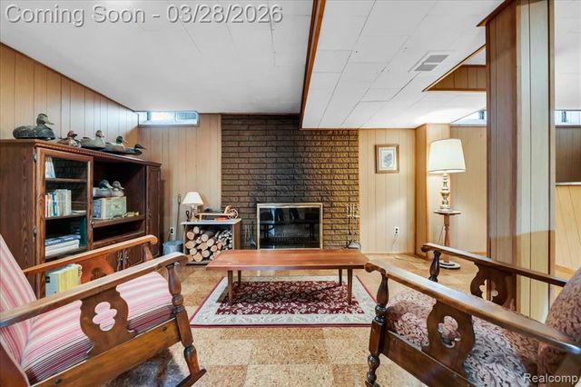 13015 Walter Avenue, Warren, MI 48088