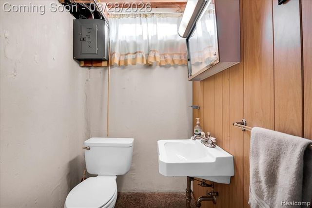 13015 Walter Avenue, Warren, MI 48088