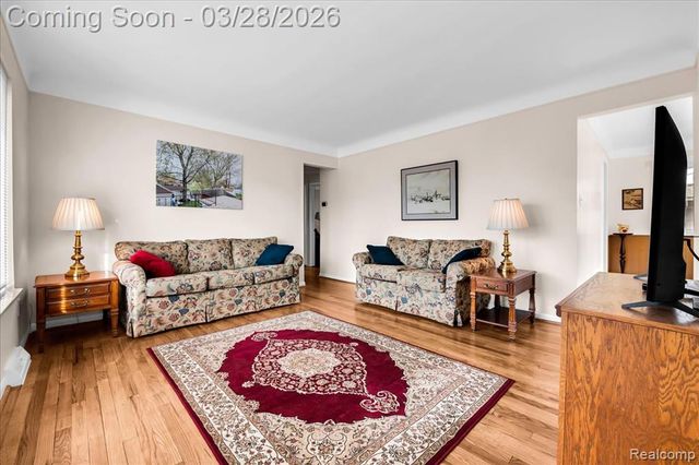 13015 Walter Avenue, Warren, MI 48088