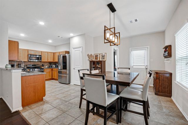 10 Desert Willow Court, Manvel, TX 77578