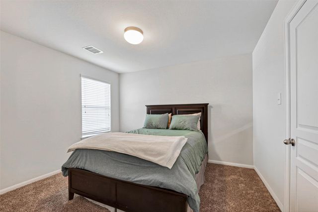 10 Desert Willow Court, Manvel, TX 77578