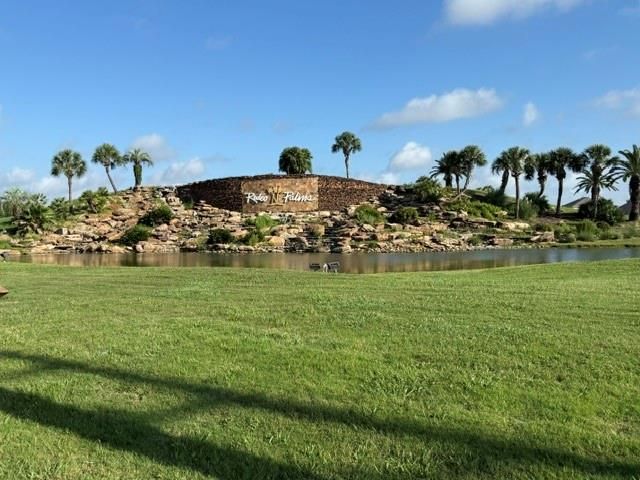 10 Desert Willow Court, Manvel, TX 77578