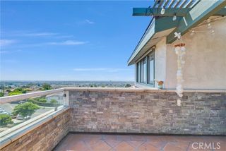 2215 Molino Avenue B, Signal Hill, CA 90755