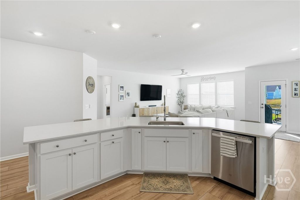 Image 24 of property listing at 127 Binscombe Lane, Pooler, GA 31322