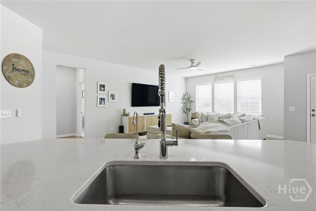 Image 25 of property listing at 127 Binscombe Lane, Pooler, GA 31322