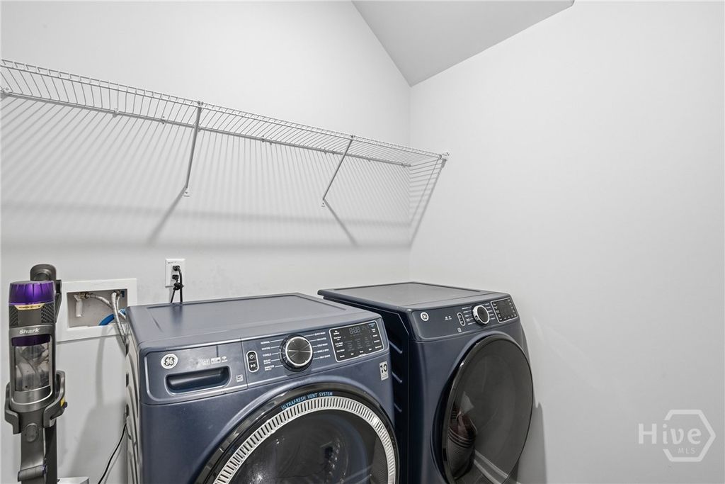 Image 33 of property listing at 127 Binscombe Lane, Pooler, GA 31322