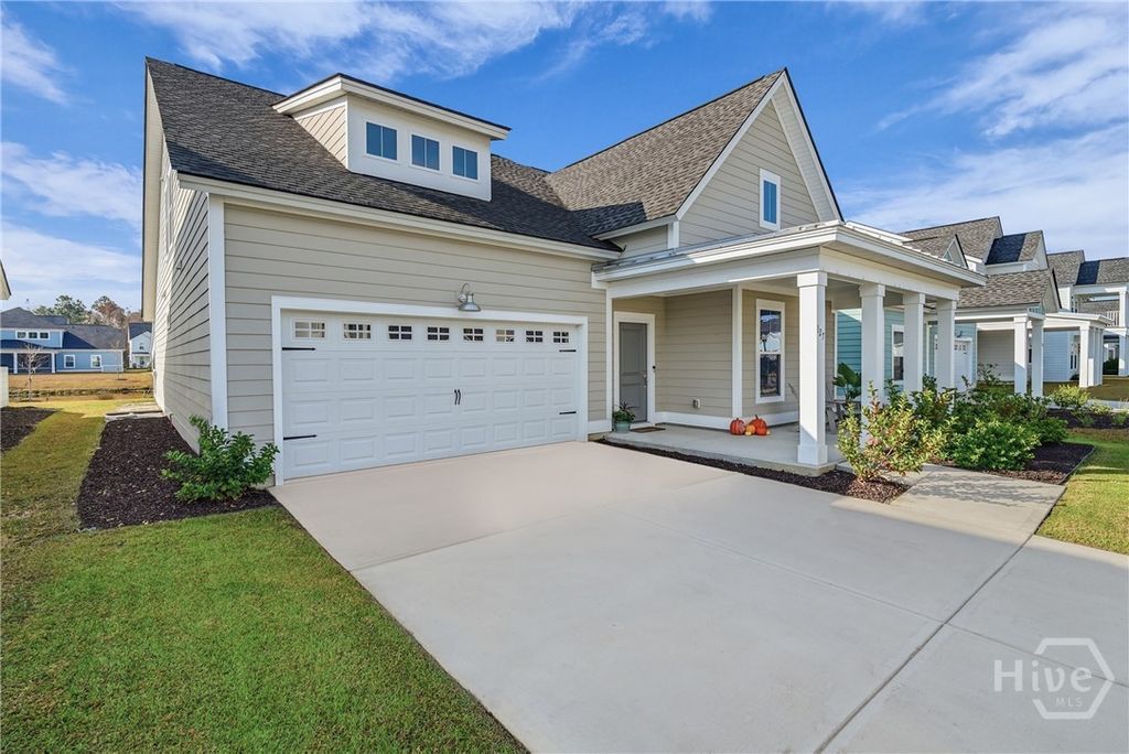 Image 6 of property listing at 127 Binscombe Lane, Pooler, GA 31322