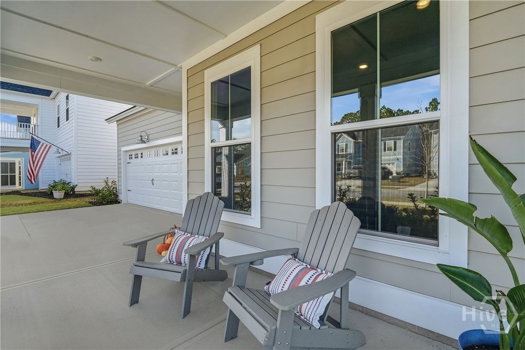 Image 9 of property listing at 127 Binscombe Lane, Pooler, GA 31322