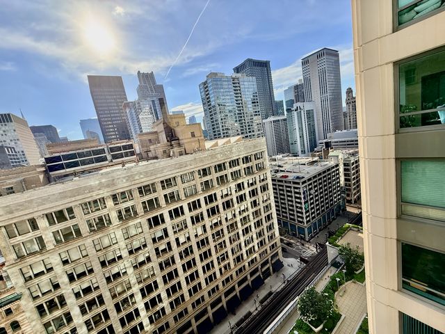 130 N Garland Court 2110, Chicago, IL 60602