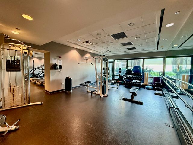 130 N Garland Court 2110, Chicago, IL 60602