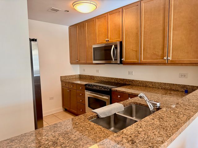 130 N Garland Court 2110, Chicago, IL 60602