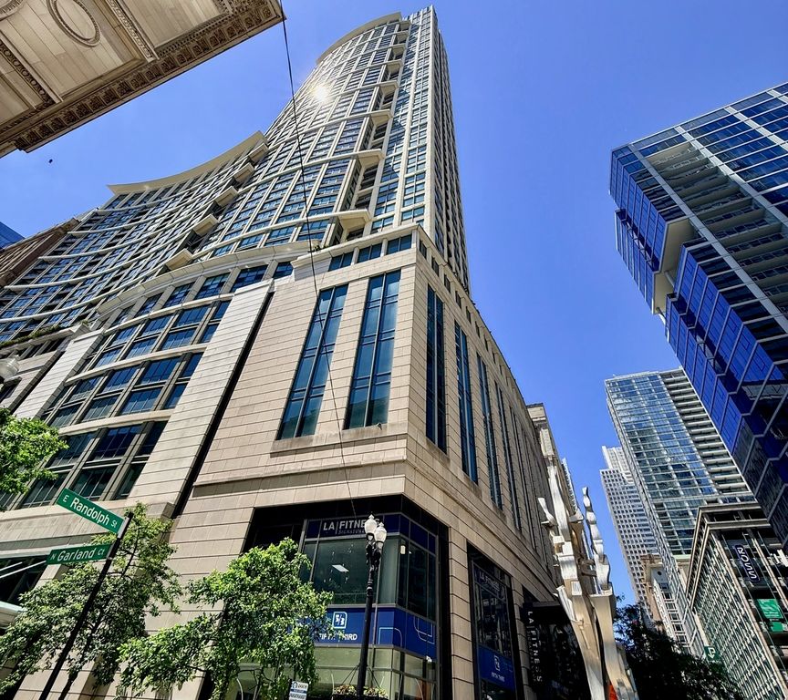 130 N Garland Court 2110, Chicago, IL 60602