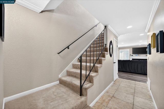 1892 London Dr, Benicia, CA 94510