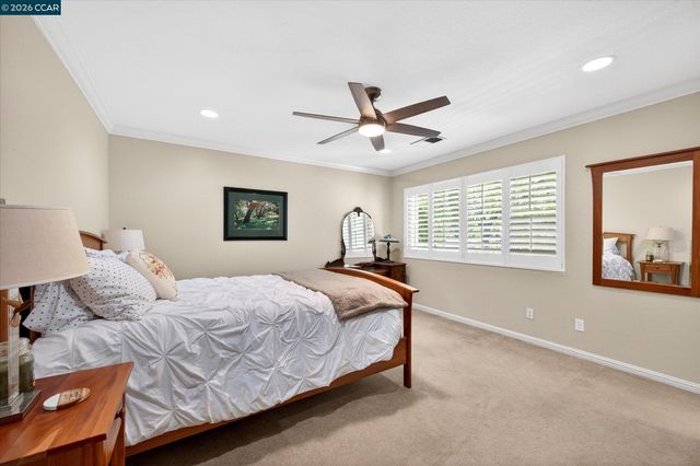 1892 London Dr, Benicia, CA 94510