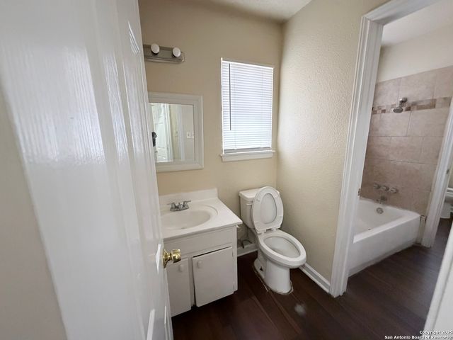 558 Jamaica, San Antonio, TX 78227