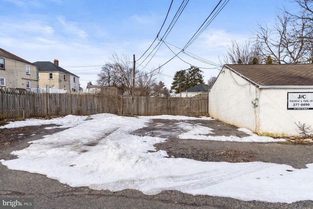 1013 RAPP ALY, Norristown, PA 19401