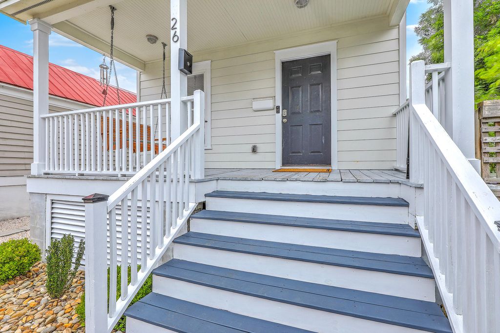 Image 2 of property listing at 26 Kennedy Street, Charleston, SC 29403
