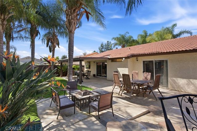 29860 Steel Head Dr, Canyon Lake, CA 92587