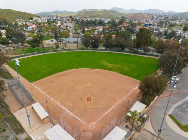 29860 Steel Head Dr, Canyon Lake, CA 92587