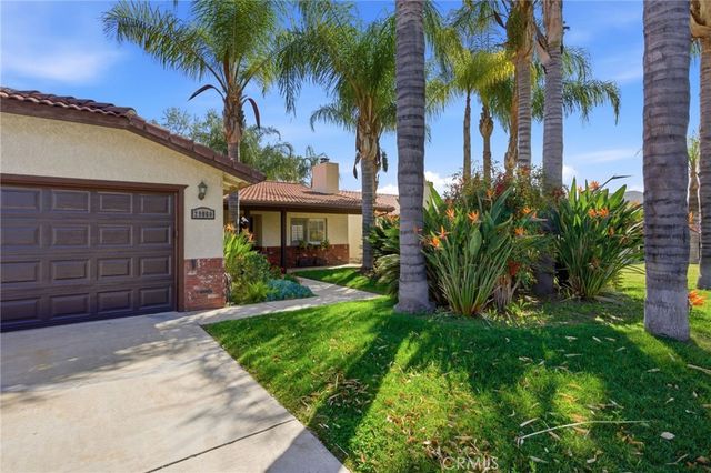 29860 Steel Head Dr, Canyon Lake, CA 92587