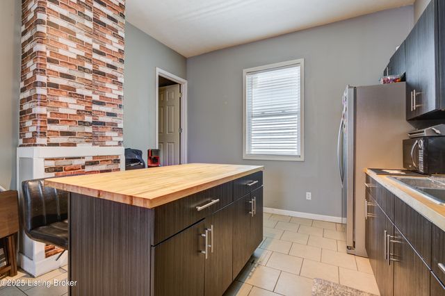 911 S 32nd St, Louisville, KY 40211